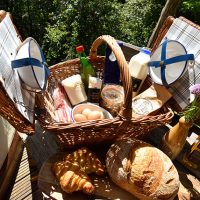 Breakfast-Hamper